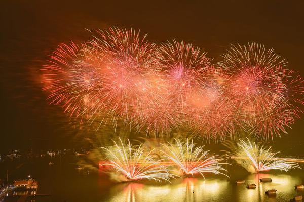 [在线博彩平台]